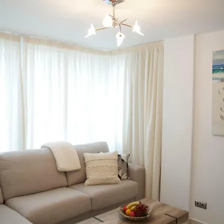 Luxury 1 Bedroom Next To The Casino Apartment
